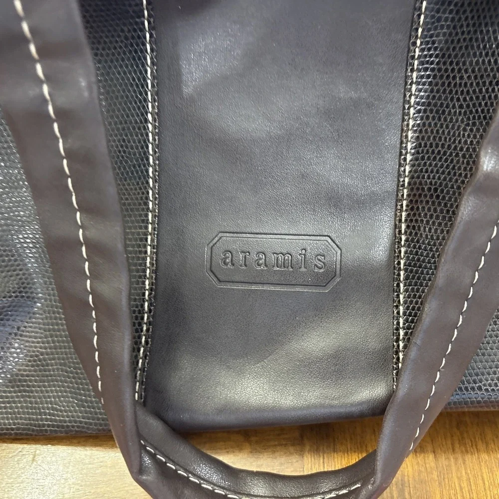 Aramis Large Duffel Travel Bag Dark Brown Zipper Close‎ Large